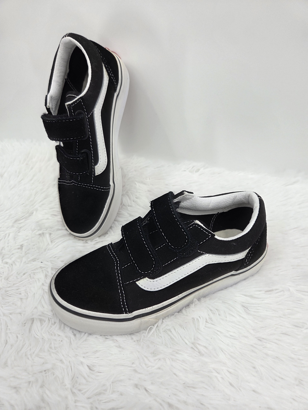 Vans Old Skool V Kids Black White Hook-and-Loop Sneakers US 1